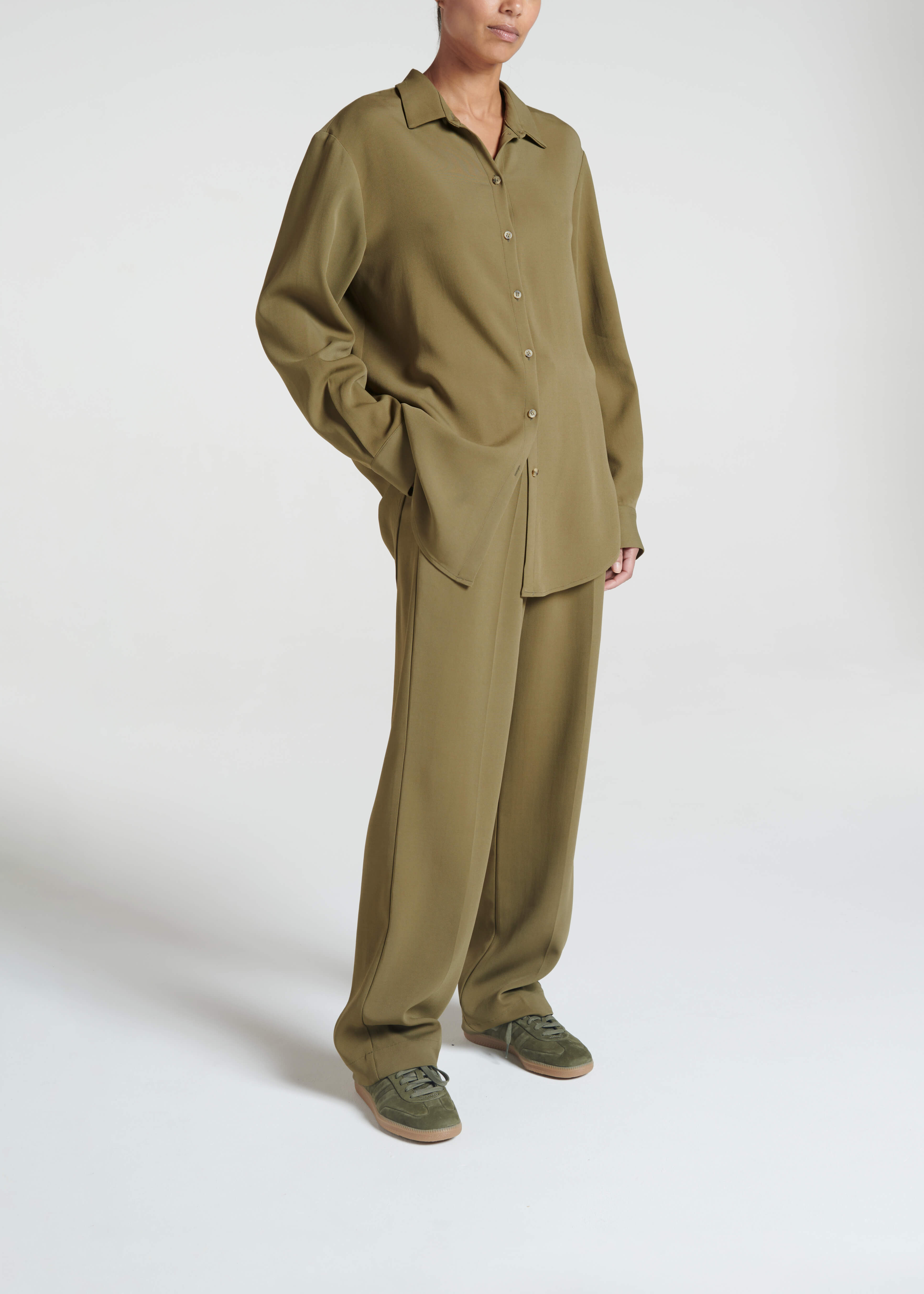 Aurelia Khaki Viscose Crepe Trouser