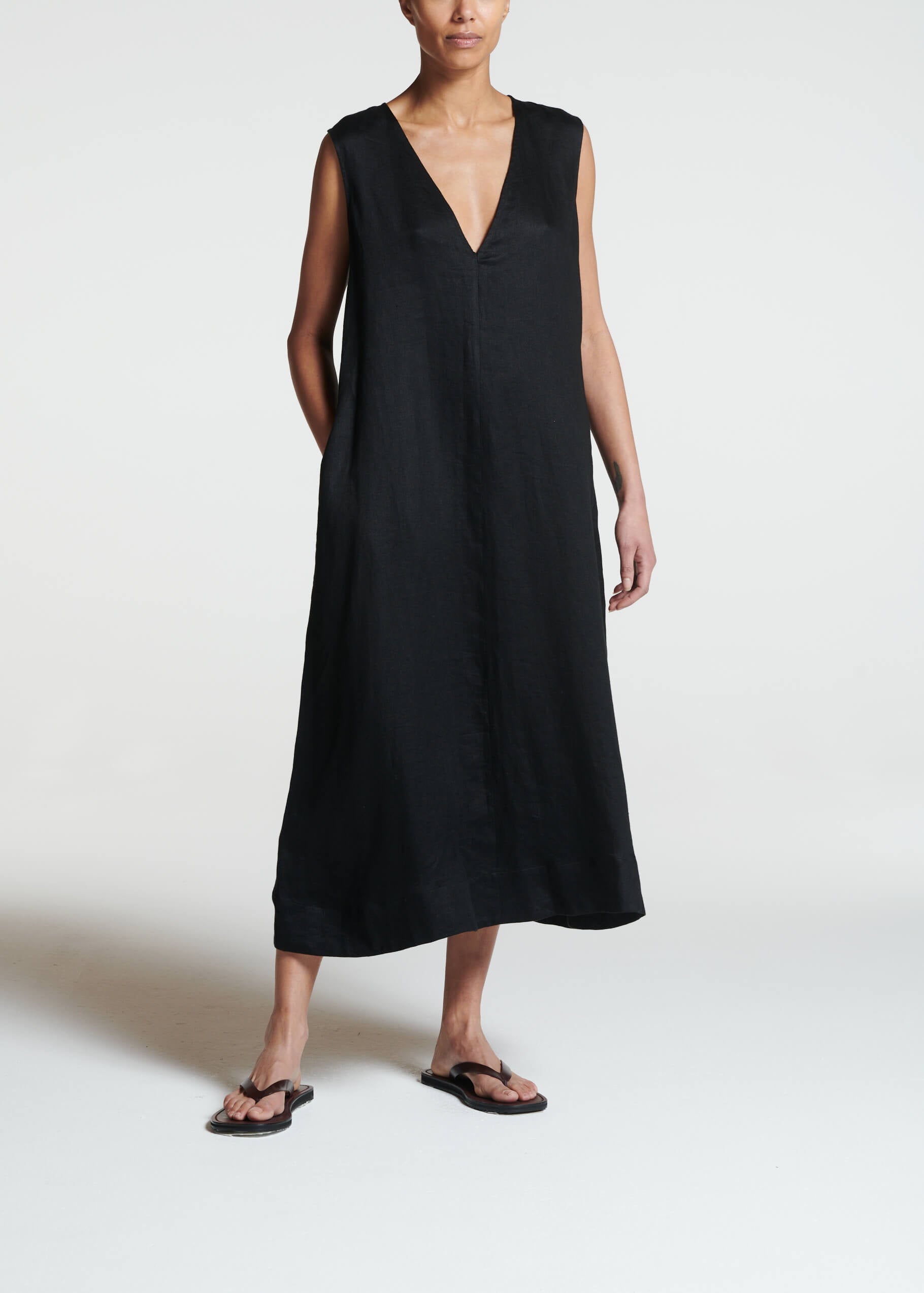 Nisha Black Heavy Linen Dress