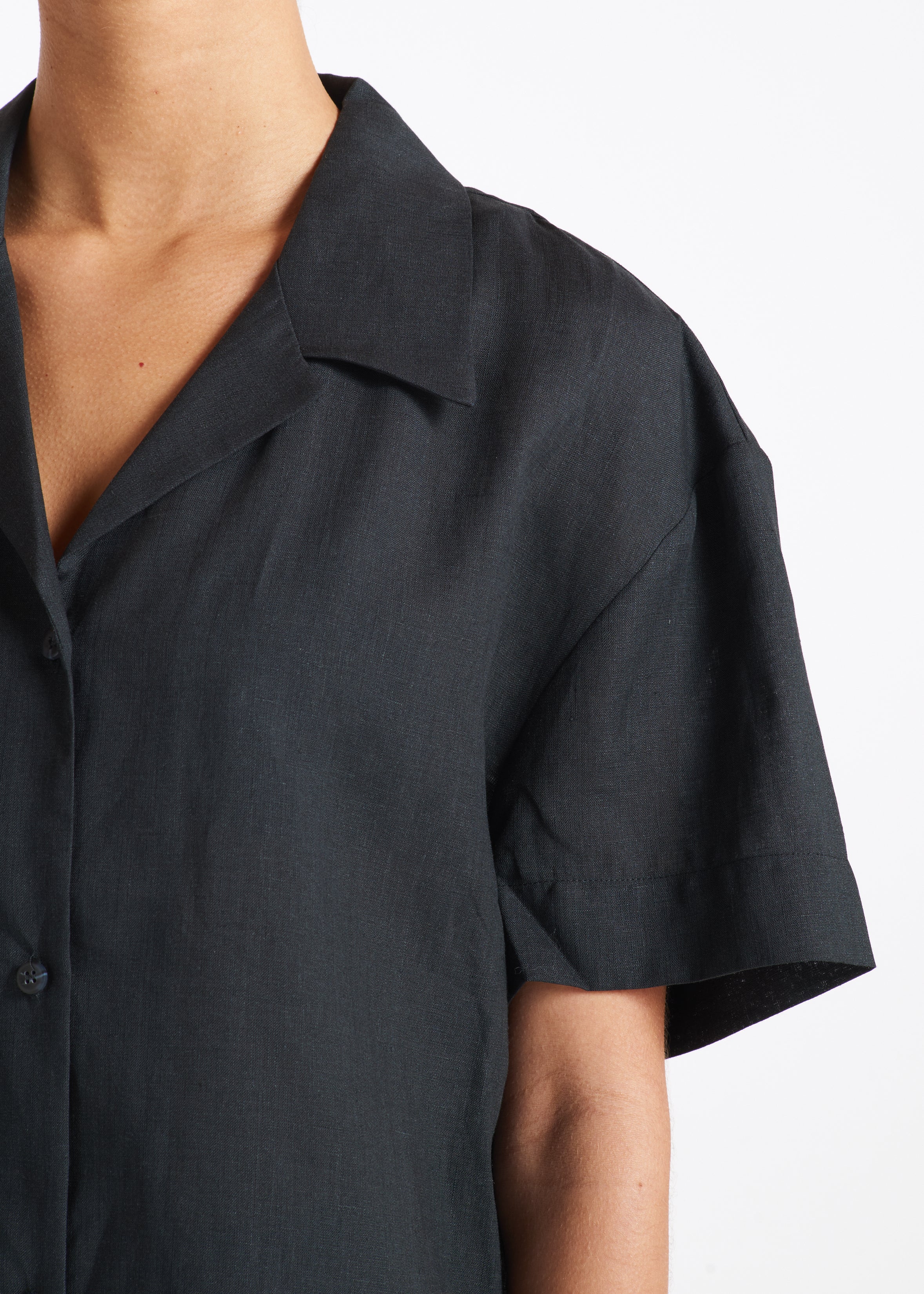 Prague Shirt Black Organic Linen